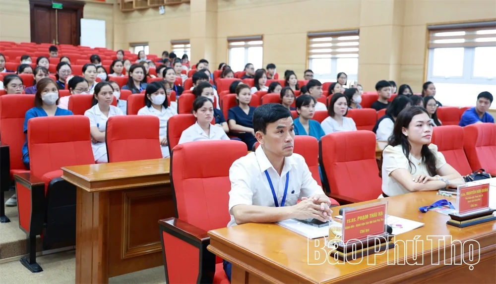 Cập nhật kỹ thuật đường truyền trị liệu và chuẩn hóa quy trình chăm sóc bệnh nhân cho hơn 100 y, bác sĩ