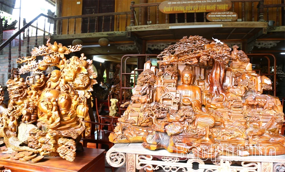 Độc đáo nghề gỗ lũa