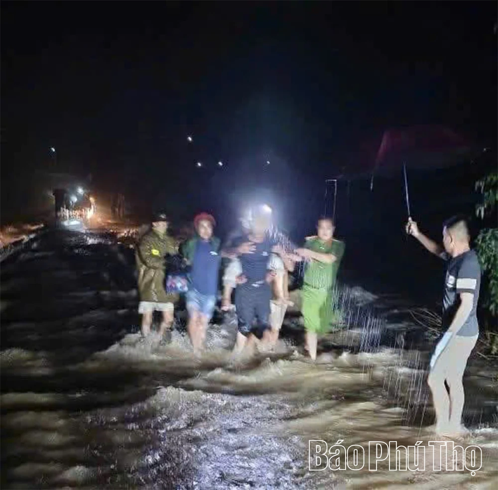 Chủ động ứng phó mưa lũ, bảo đảm an toàn tính mạng và tài sản của Nhân dân