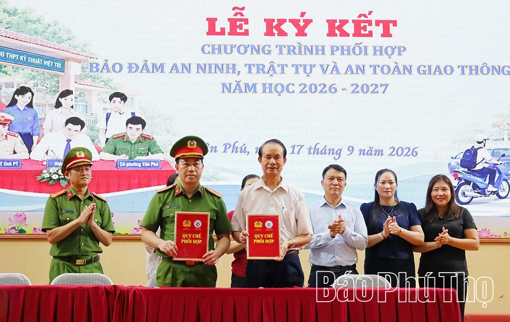 Ký kết chương trình phối hợp bảo đảm an ninh, trật tự và an toàn giao thông năm học 2026-2027