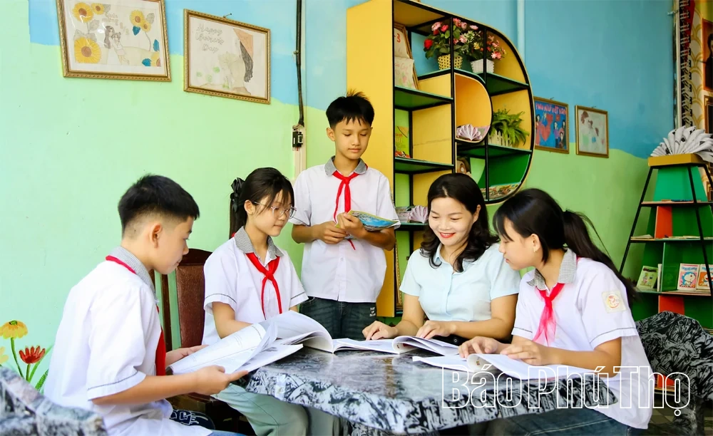 Gắn giáo dục với giữ gìn bản sắc văn hóa Mường