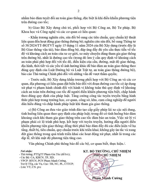 Khẩn trương đặt biển báo xử phạt vi phạm khoảng cách an toàn; nghiên cứu sửa đổi Thông tư 38/2024/TT-BGTVT