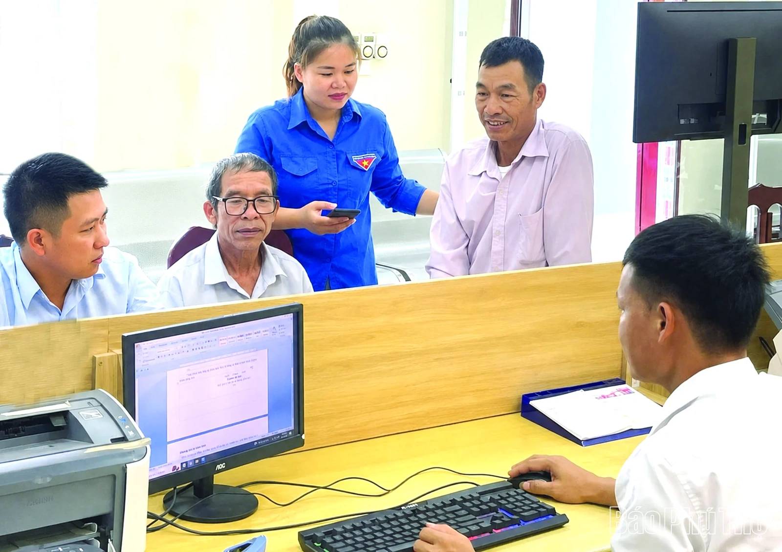 Kết nối nhịp sống số ở Mường Vang
