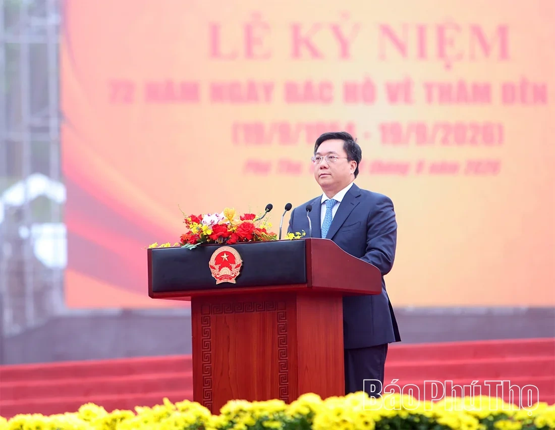 Celebrating the 72nd Anniversary of Uncle Hos Visit to Hung Kings Temple and the Inauguration of the Monument Uncle Ho with the National Festival