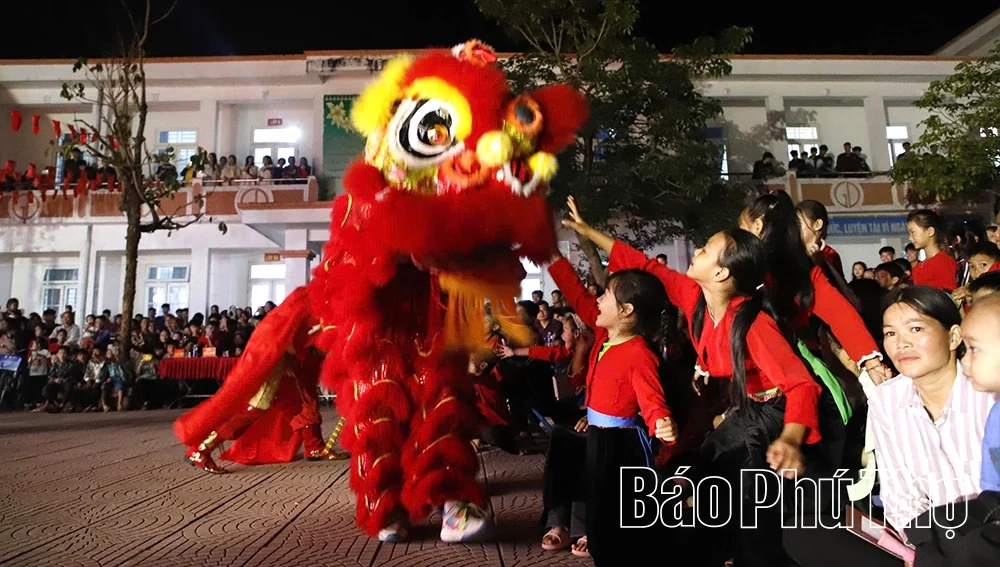 Vân Sơn tổ chức “Đêm hội Trăng rằm - Trao gửi yêu thương”