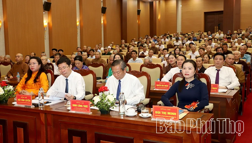 Biểu dương 303 chức sắc, chức việc tôn giáo và người có uy tín