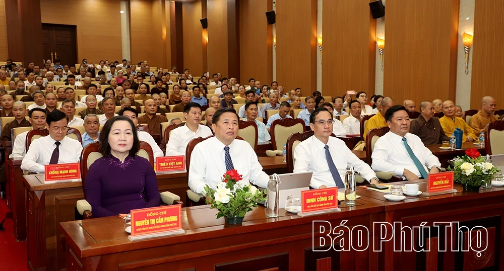 Biểu dương 303 chức sắc, chức việc tôn giáo và người có uy tín