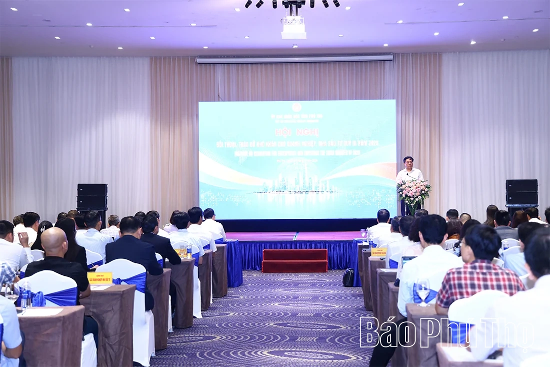 Đối thoại, tháo gỡ khó khăn, đồng hành cùng doanh nghiệp phát triển