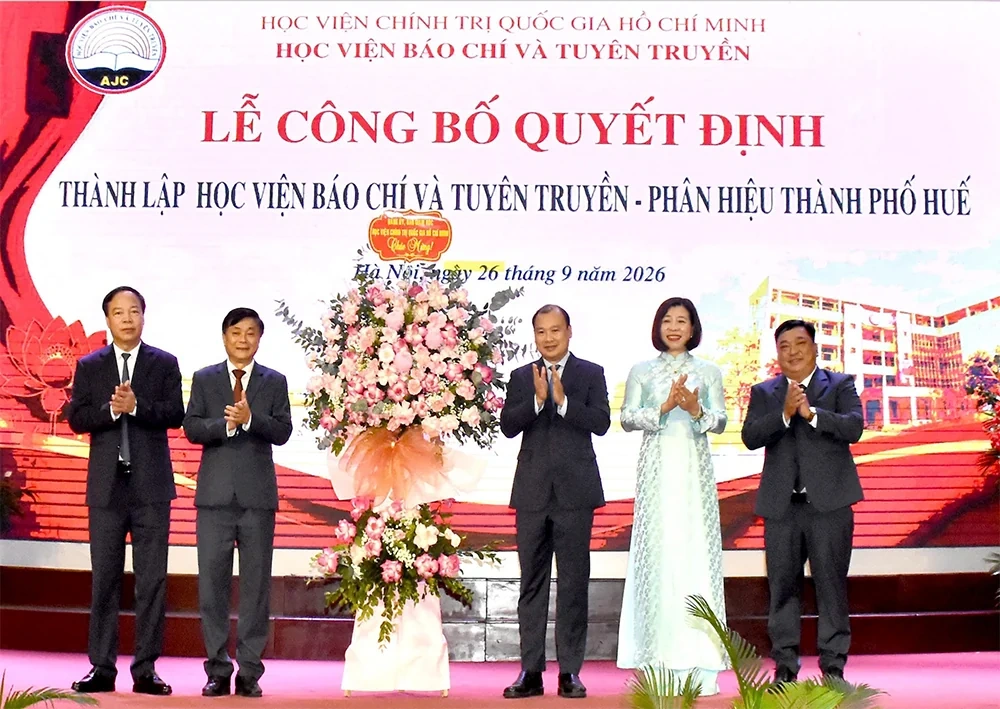 Học viện Báo chí và Tuyên truyền công bố Quyết định thành lập Phân hiệu thành phố Huế