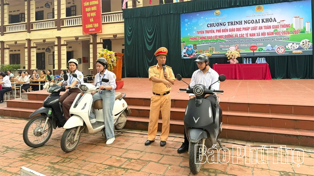 Sân khấu hóa tuyên truyền pháp luật cho học sinh