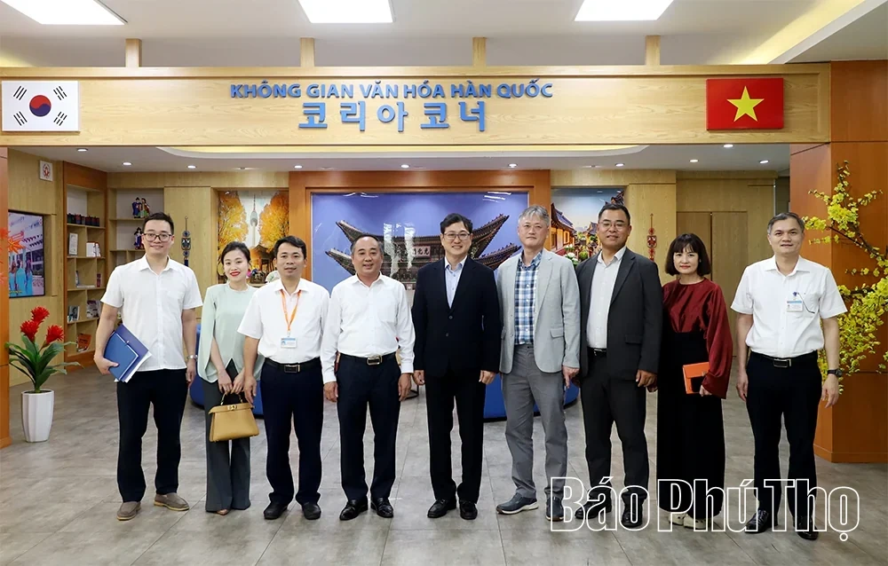 Samsung Vietnam Conducts Surveys for SIC Lab Construction and Human Resource Training at Two Schools in Phu Tho