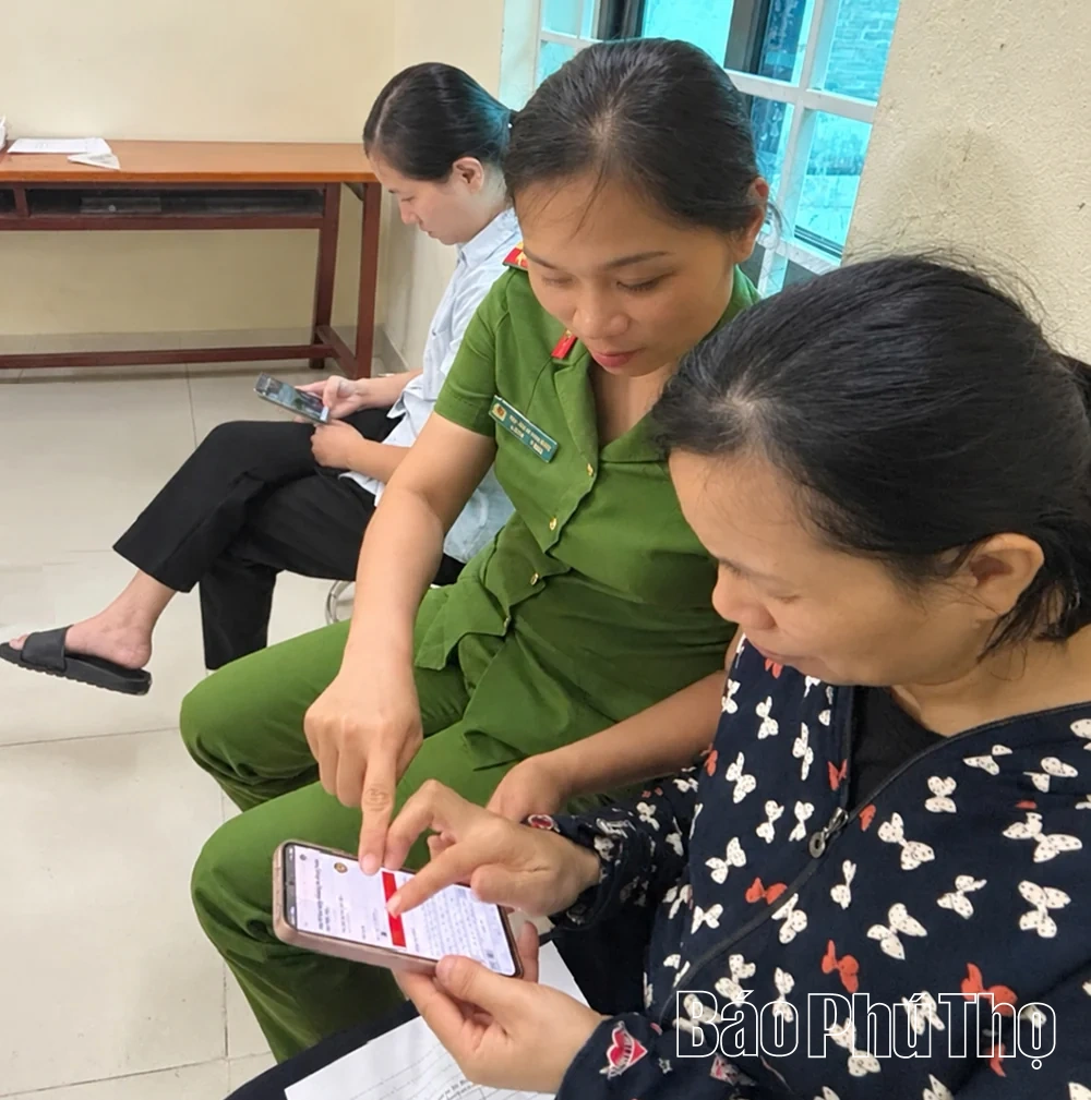 Khi người già bước vào thế giới số