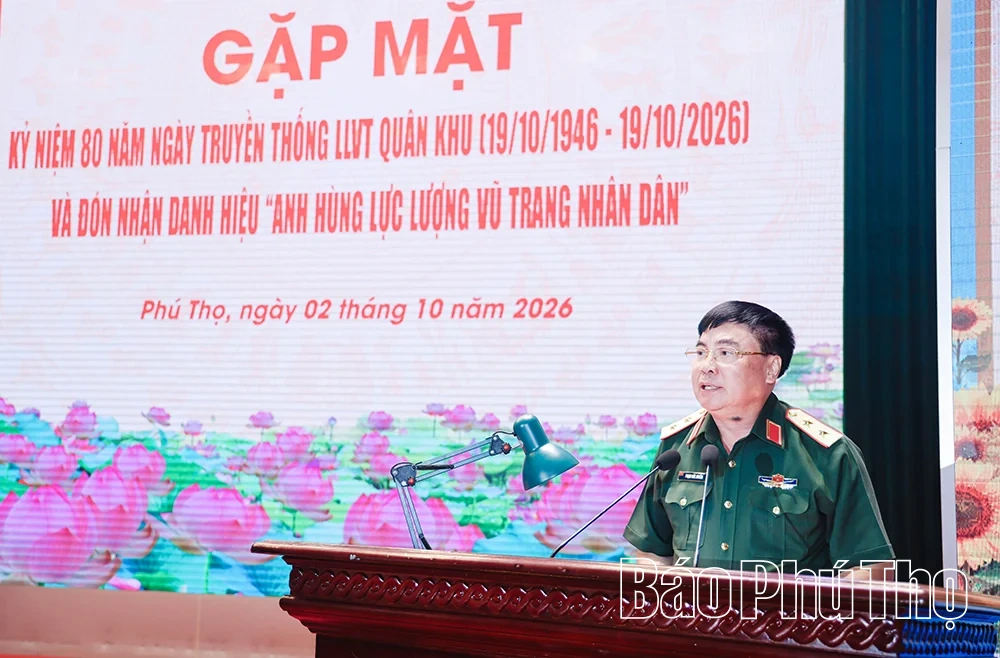 Gặp mặt kỷ niệm 80 năm Ngày truyền thống lực lượng vũ trang Quân khu 2