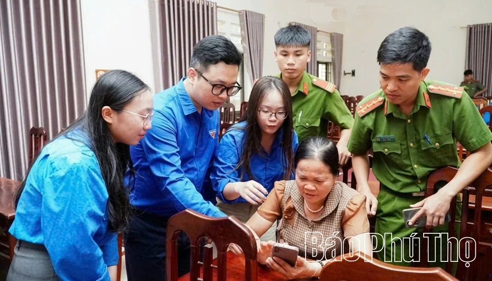 Trường Đại học Hùng Vương đẩy mạnh chuyển đổi số trong quản lý, đào tạo