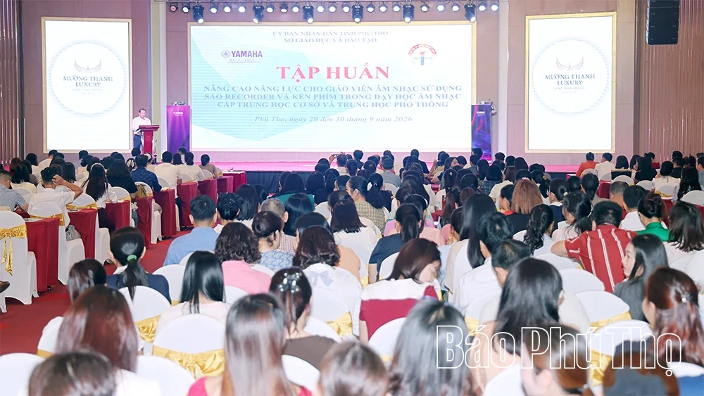 Nâng cao năng lực sử dụng sáo Recorder và kèn phím cho giáo viên âm nhạc