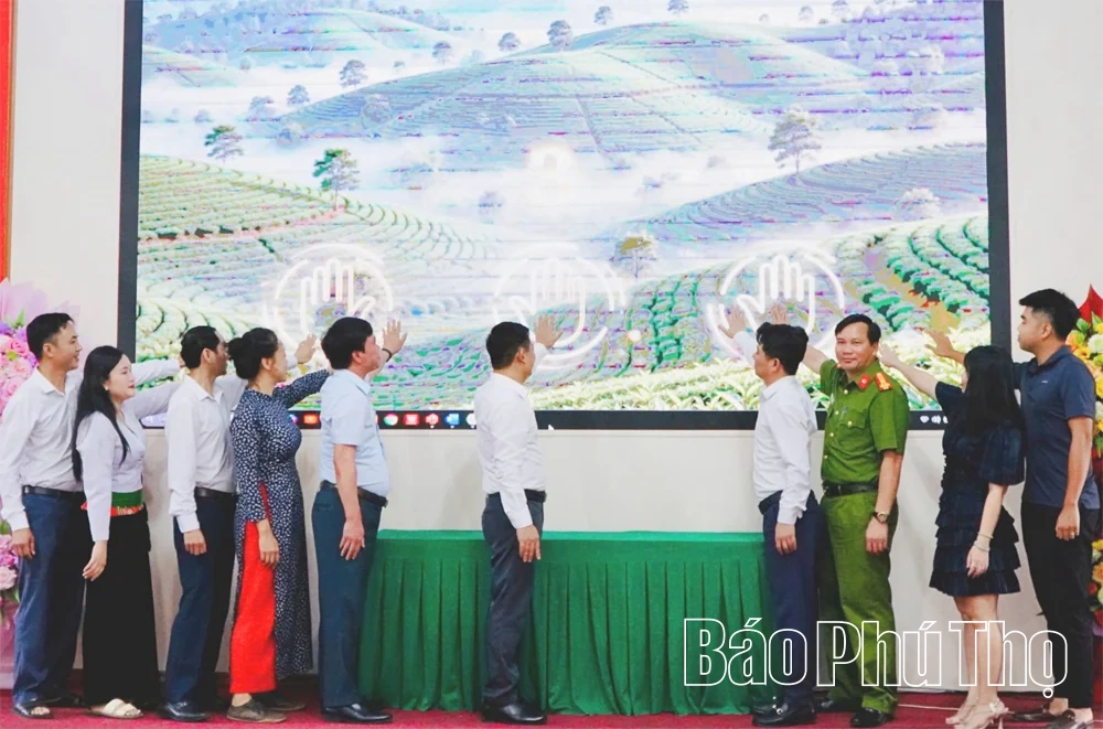 Khi điểm đến bước lên bản đồ số