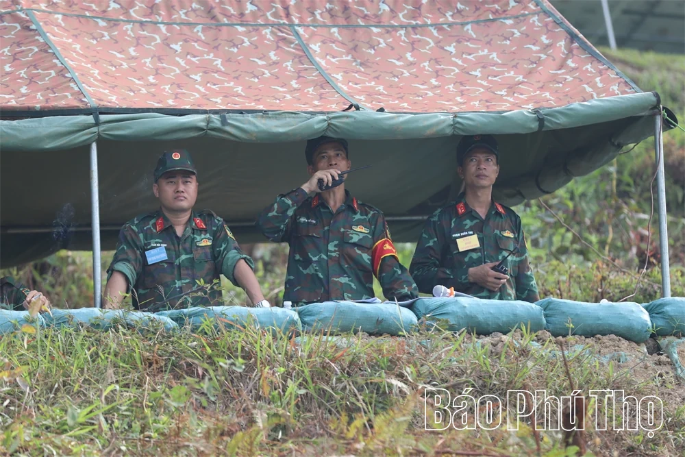 Sức mạnh từ những người lính “hai vai”
