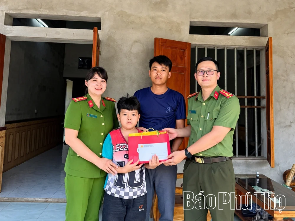 Góp sức “nuôi” con chữ