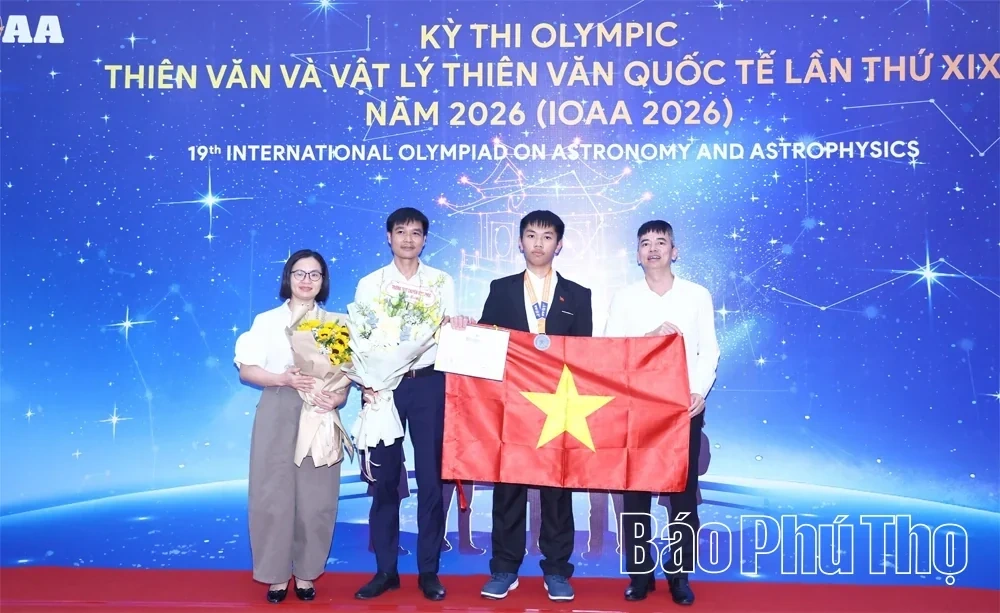 Phu Tho Student Wins Silver Medal at International Olympiad on Astronomy and Astrophysics