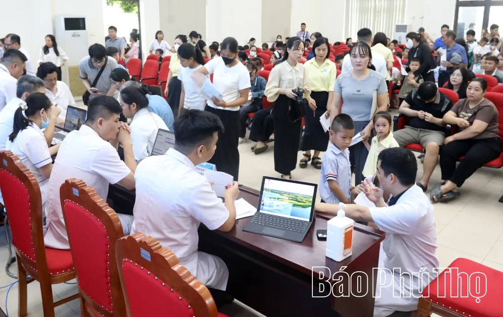 Khám cho 270 trẻ em khuyết tật có hoàn cảnh khó khăn trên địa bàn tỉnh