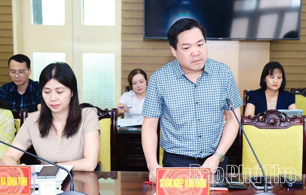 Đoàn đại biểu Quốc hội tỉnh lấy ý kiến về các dự án luật thuộc lĩnh vực y tế, an sinh xã hội