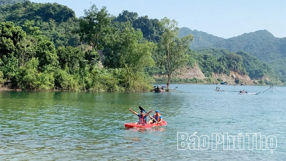 Giữ tài nguyên để vùng hồ phát triển bền vững