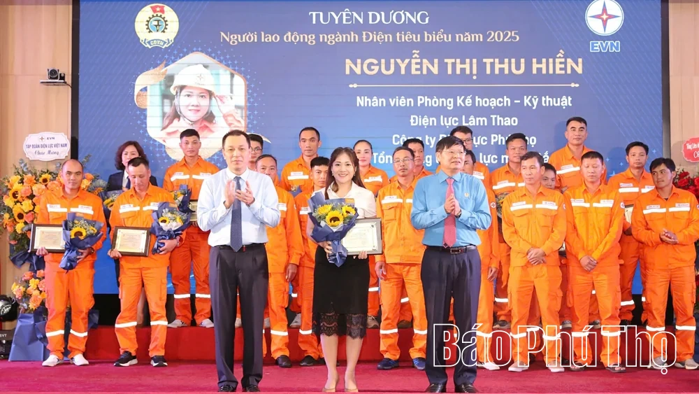 Góp sức giữ dòng điện thông suốt