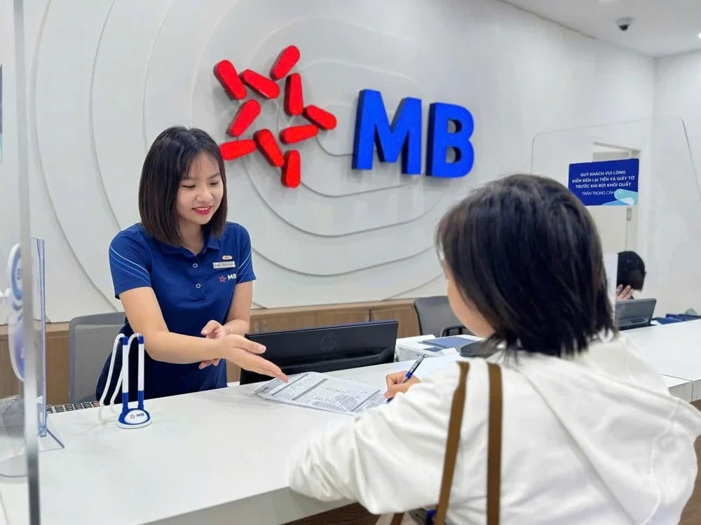 MB trở thành ngân hàng đầu tiên tại Việt Nam vượt mốc 100.000 tỷ đồng vốn điều lệ