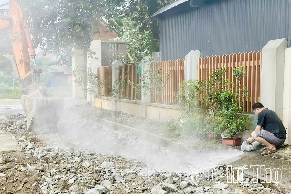 Khi tấc đất hóa... tình quê