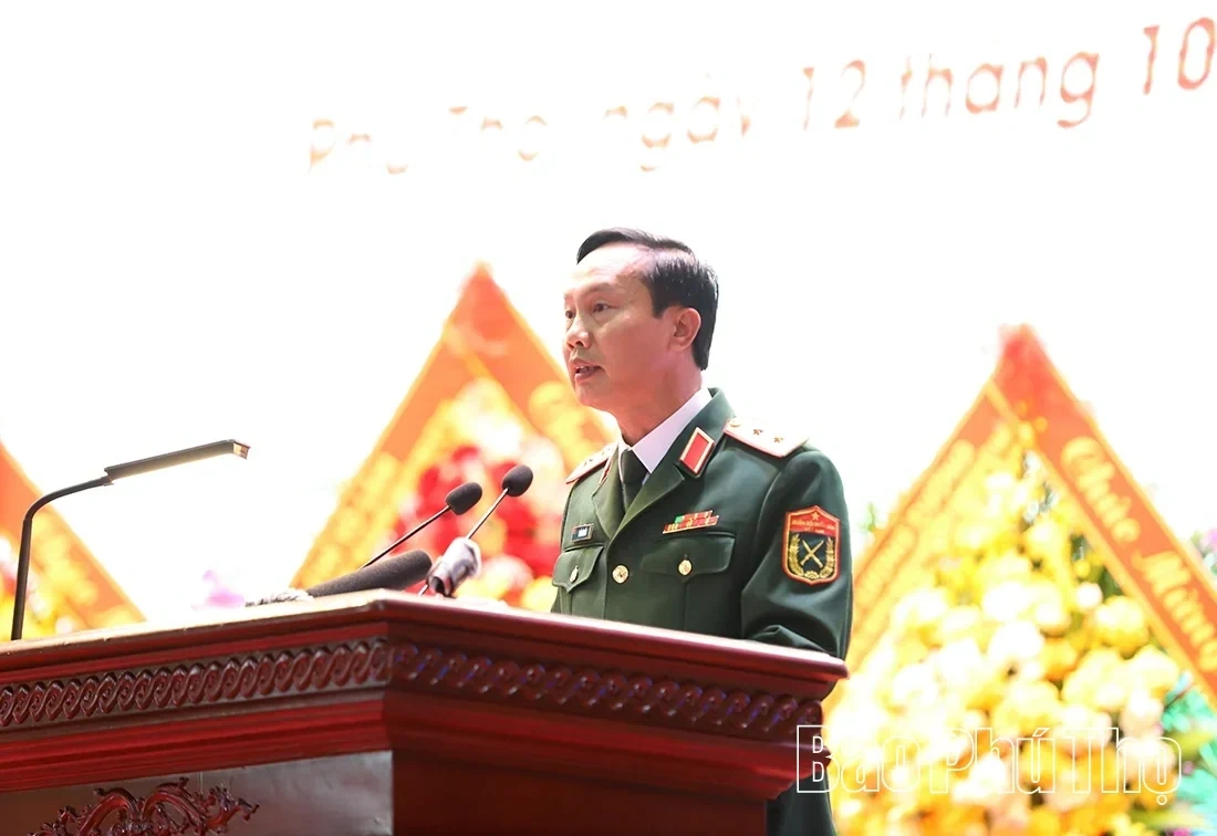 General Secretary and President To Lam Awards the Title of Hero of the Peoples Armed Forces to Military Region 2