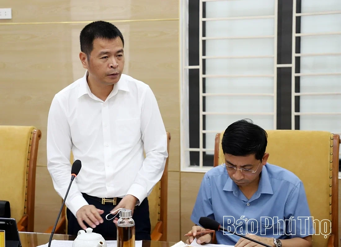 Determination to Deploy the Ao Chau Urban, Cultural, Sports Service and Golf Course Project in Ha Hoa Commune