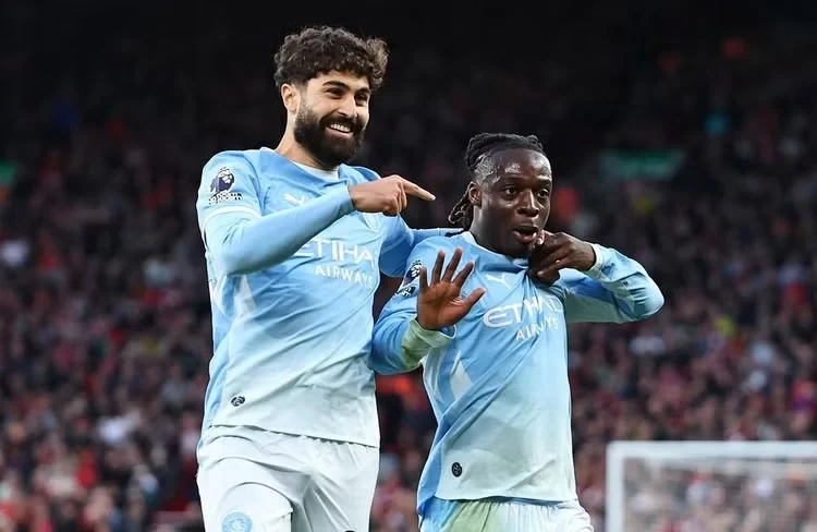 HLV Enzo Maresca vượt mặt Pep Guardiola, đi vào lịch sử Ngoại hạng Anh