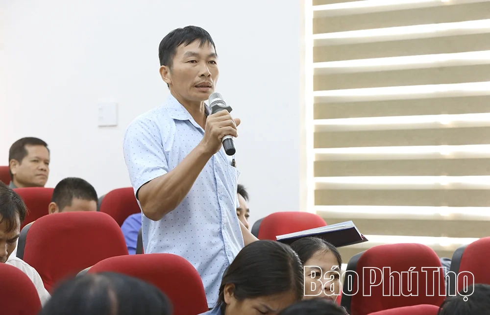 Đoàn đại biểu Quốc hội tỉnh tiếp xúc cử tri 5 xã vùng Tân Lạc