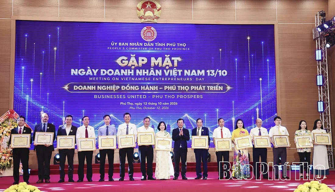 Phú Thọ đồng hành cùng doanh nghiệp, thúc đẩy tăng trưởng hai con số