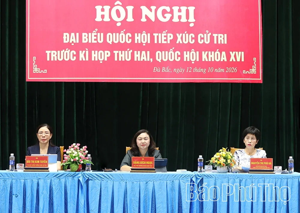 Đoàn đại biểu Quốc hội tỉnh tiếp xúc cử tri các xã vùng Đà Bắc