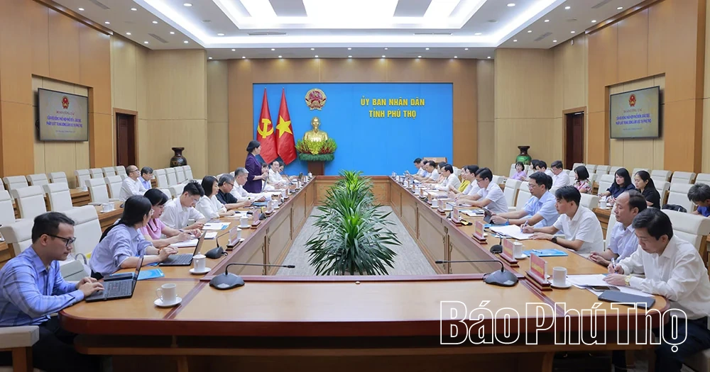 Tạo môi trường xã hội lành mạnh phục vụ phát triển kinh tế - xã hội