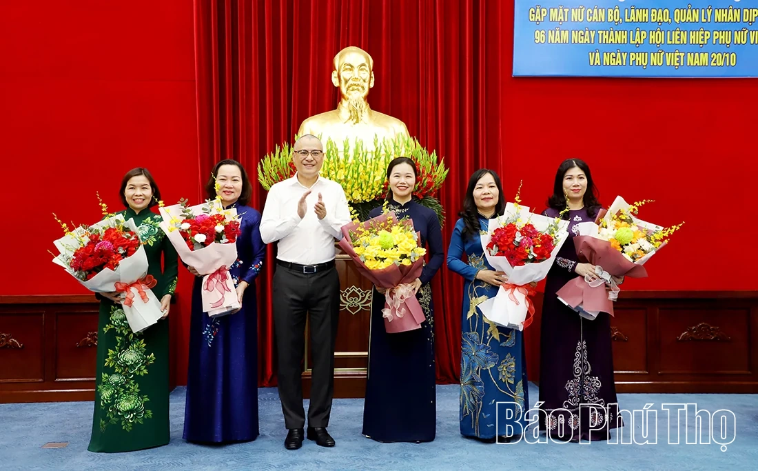 Tiếp tục quan tâm, tạo điều kiện thuận lợi để phụ nữ cống hiến và trưởng thành