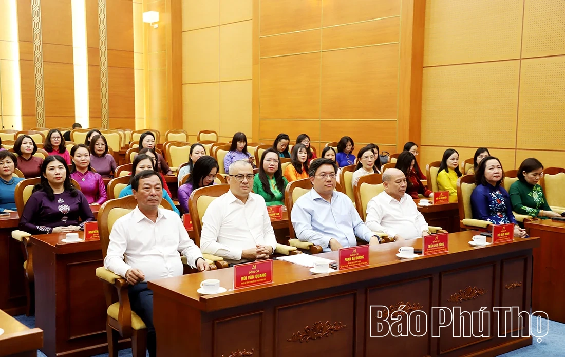 Tiếp tục quan tâm, tạo điều kiện thuận lợi để phụ nữ cống hiến và trưởng thành