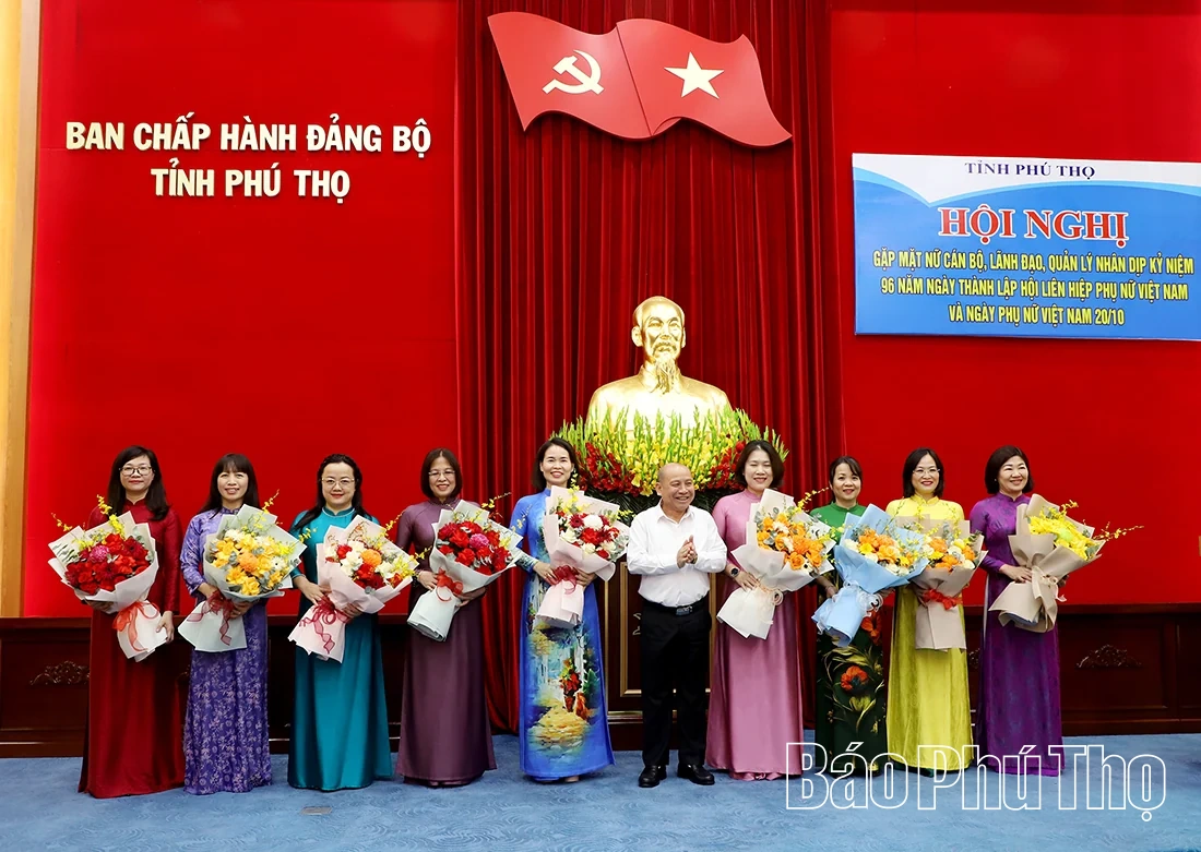 Tiếp tục quan tâm, tạo điều kiện thuận lợi để phụ nữ cống hiến và trưởng thành