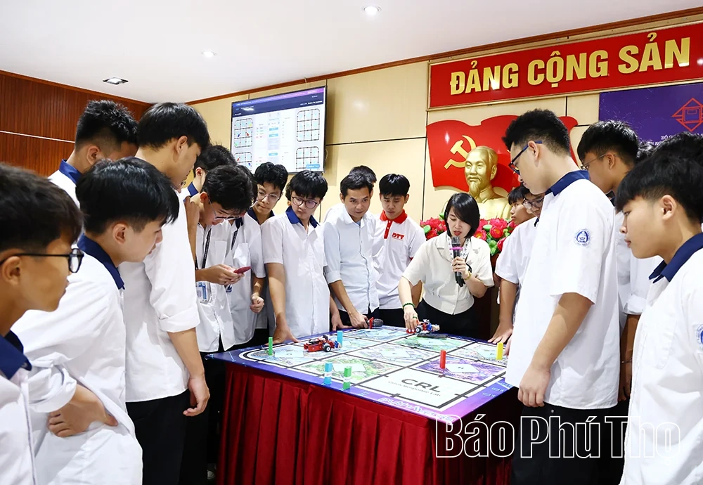 Trường THPT Chuyên Vĩnh Phúc xuất quân dự chung kết toàn quốc AIROC 2026