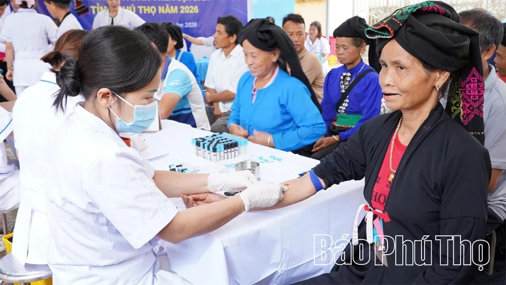 Chăm sóc sức khỏe người cao tuổi vùng đặc biệt khó khăn