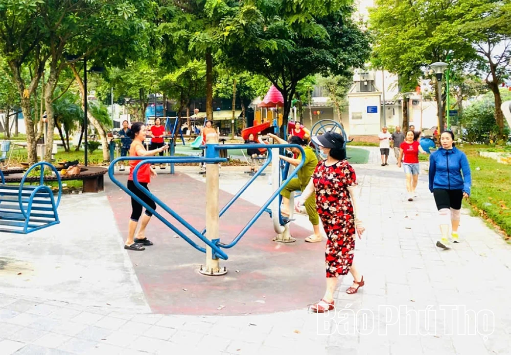 Người cao tuổi Phú Thọ rèn luyện sức khỏe theo gương Bác Hồ