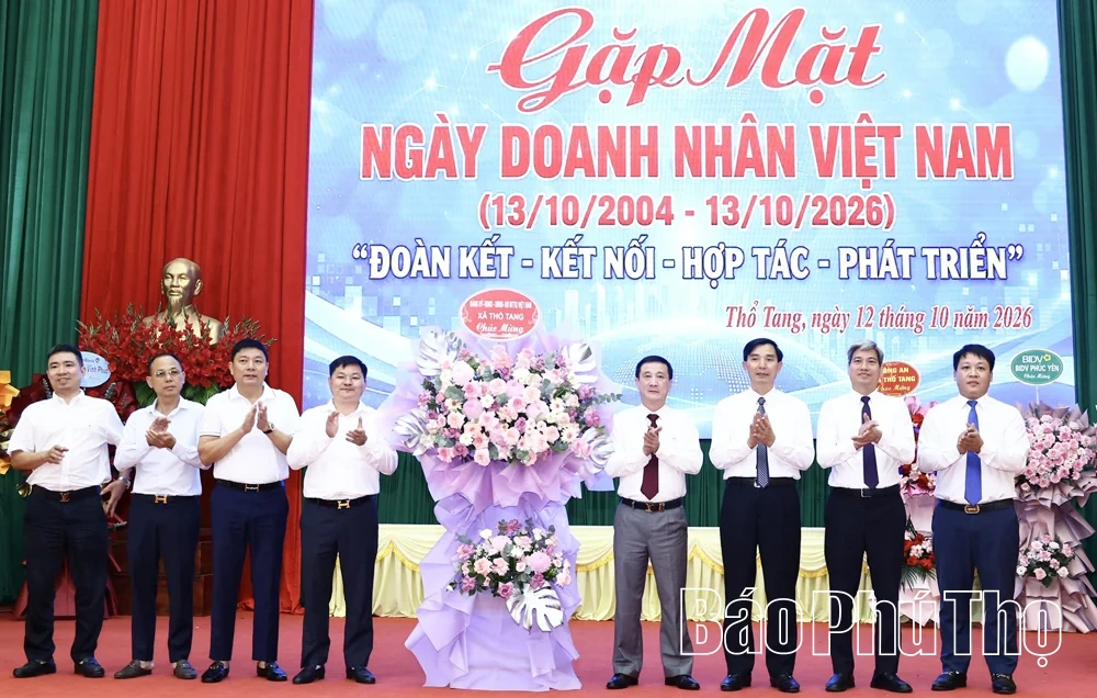 Xã Thổ Tang gặp mặt doanh nghiệp nhân Ngày Doanh nhân Việt Nam