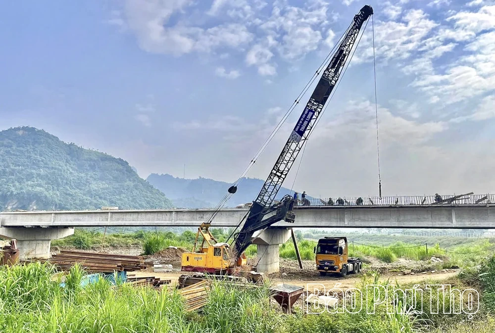 Hạ tầng giao thông mở rộng không gian phát triển sau hợp nhất
