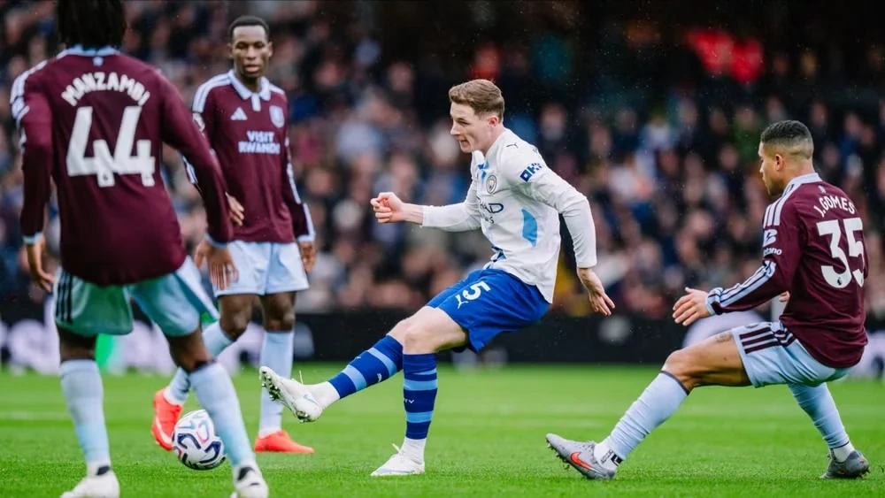 Man City đứt mạch toàn thắng, Tottenham hạ Chelsea