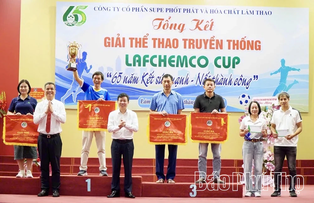 Trao giải cuộc thi Ngày hội Sáng tạo xanh và tổng kết Giải thể thao truyền thống LAFCHEMCO CUP năm 2026