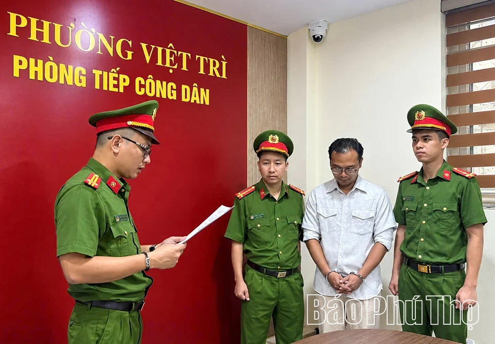 Khởi tố, bắt tạm giam Bí thư Đảng ủy và Chủ tịch UBND xã Hợp Kim