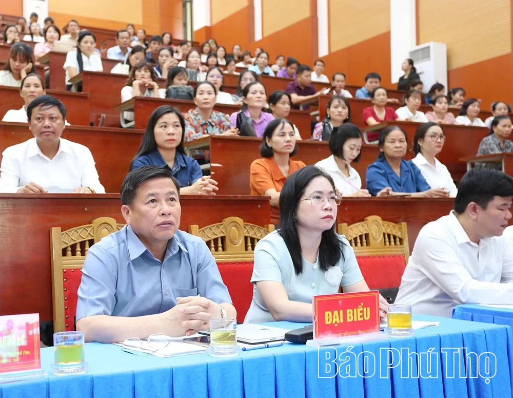 Hơn 300 đại biểu tham gia Diễn đàn Lắng nghe dân nói