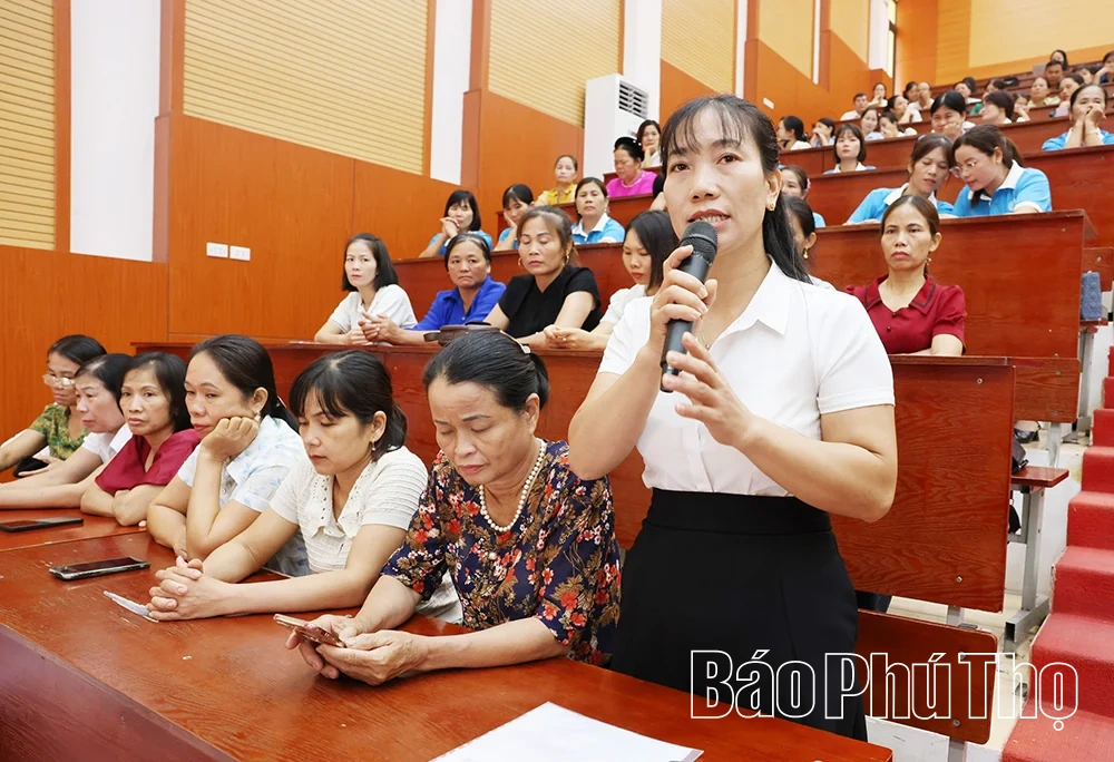 Hơn 300 đại biểu tham gia Diễn đàn Lắng nghe dân nói
