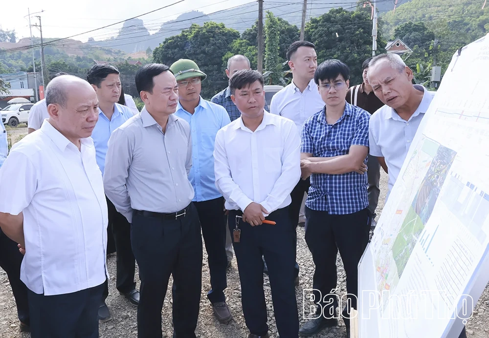 Tập trung tháo gỡ vướng mắc, đẩy nhanh tiến độ các dự án giao thông trọng điểm